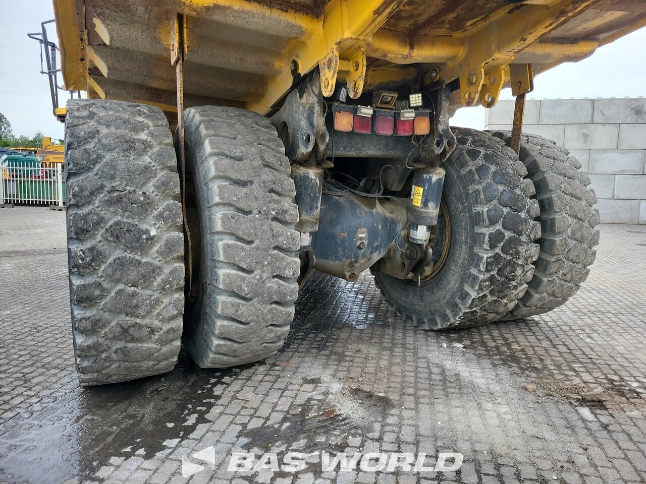 Other : Komatsu HD605 -7E0 Kruti damper