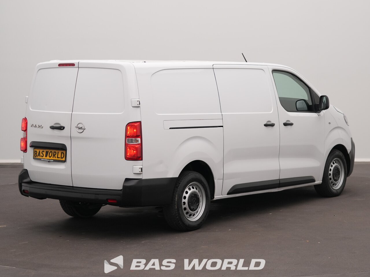 Other : Opel Vivaro 145PK Suljettu pakettiauto