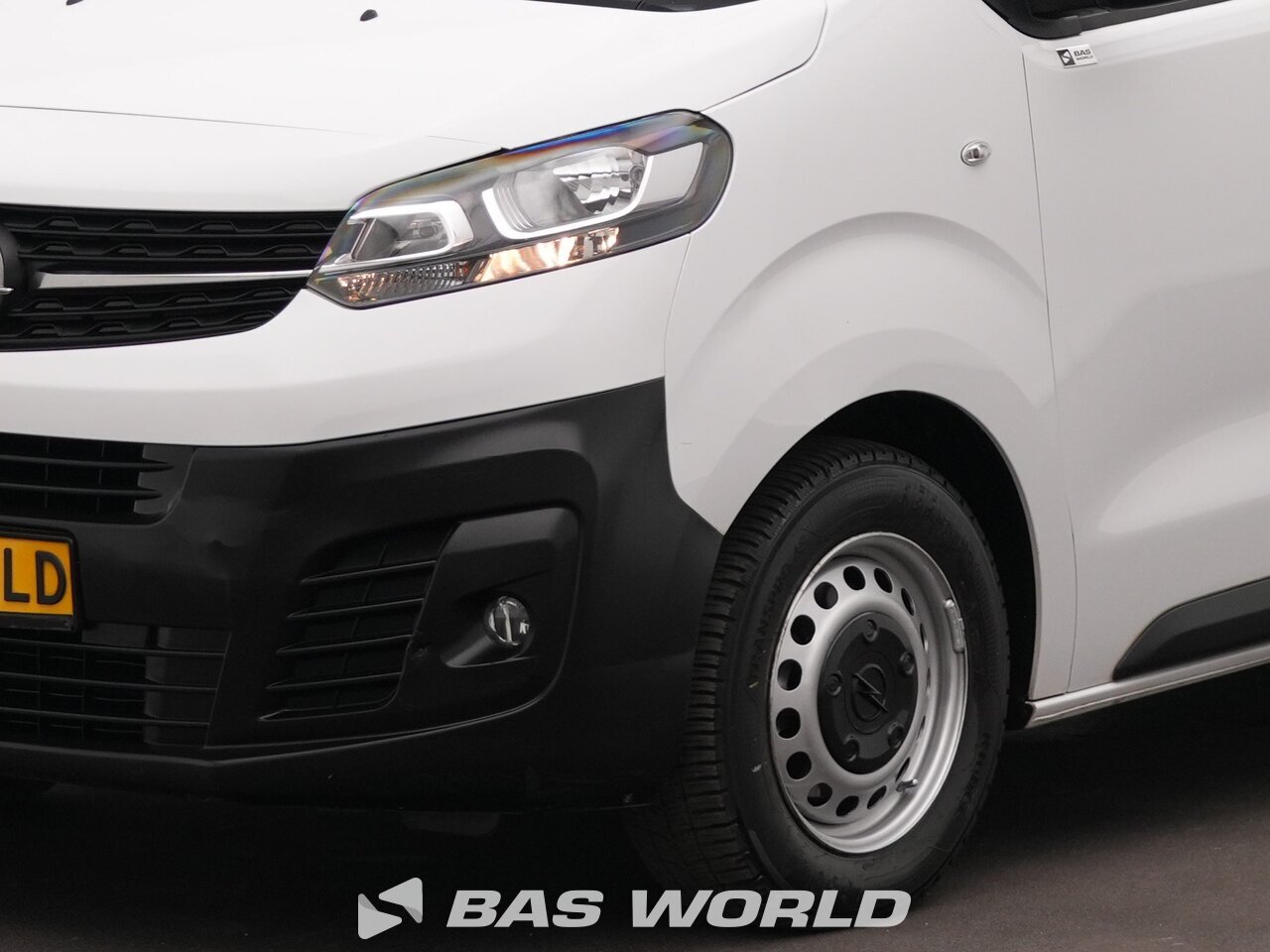 Other : Opel Vivaro 145PK Suljettu pakettiauto