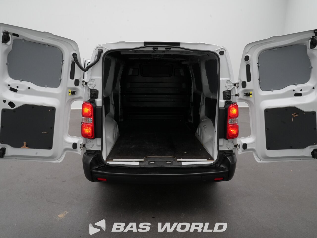 Other : Opel Vivaro 145PK Suljettu pakettiauto