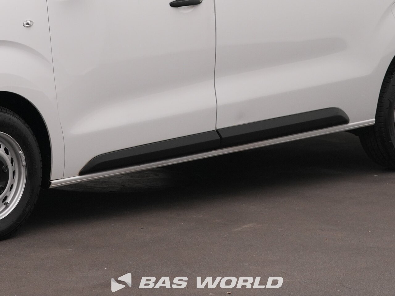 Other : Opel Vivaro 145PK Suljettu pakettiauto