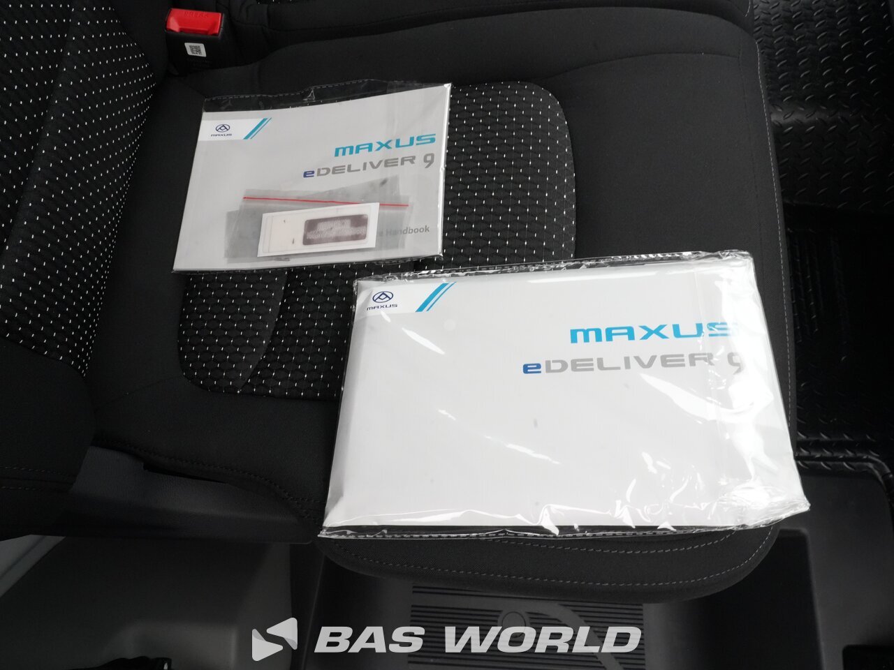 Other : Maxus eDeliver 9 Closed box van