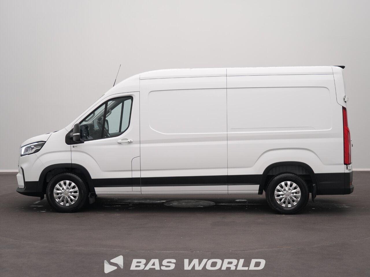 Other : Maxus eDeliver 9 Closed box van