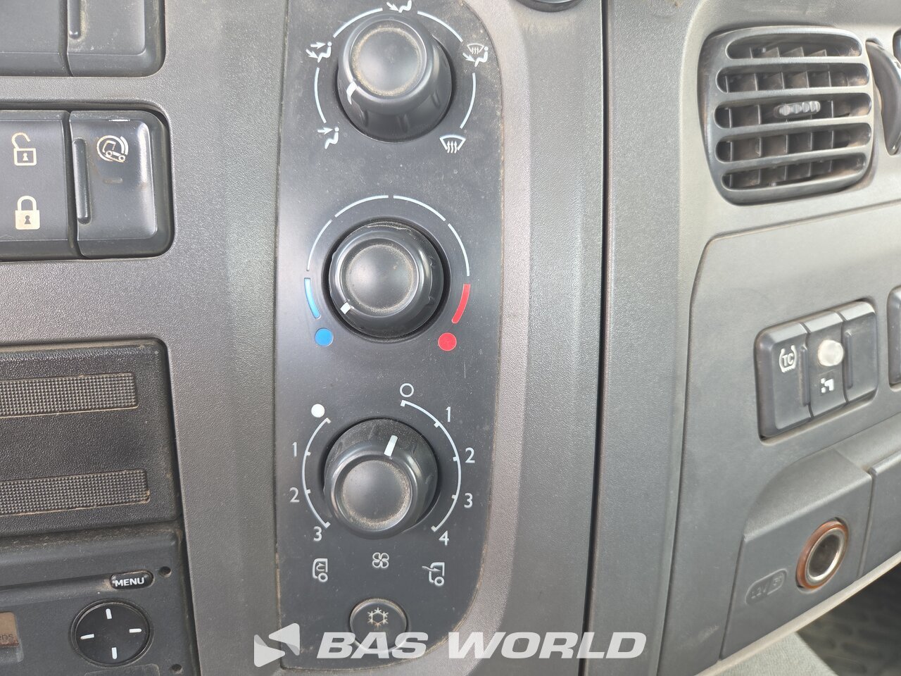 Other : DAF LF 320 Camion à benne basculante