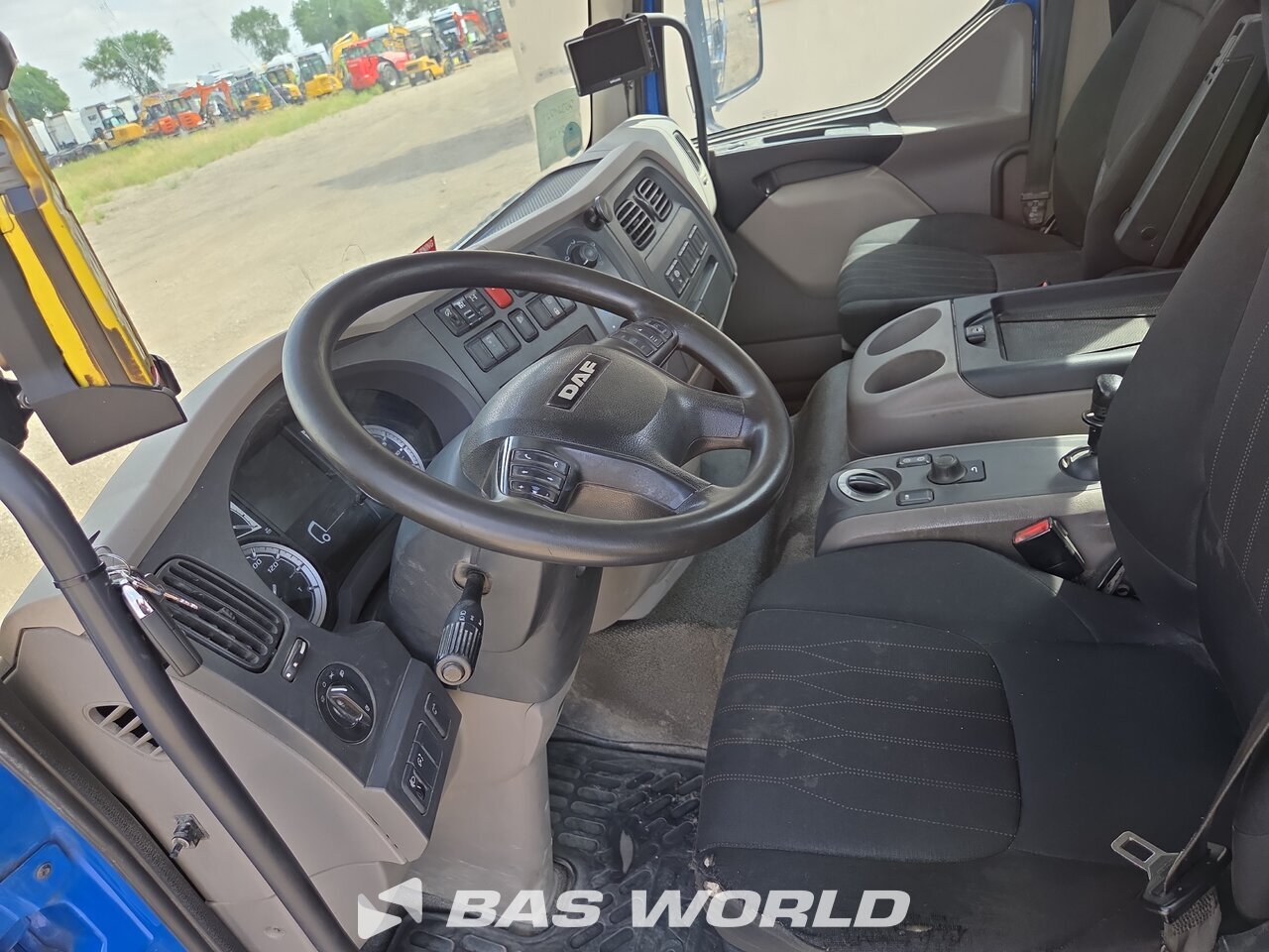Other : DAF LF 320 Camion à benne basculante