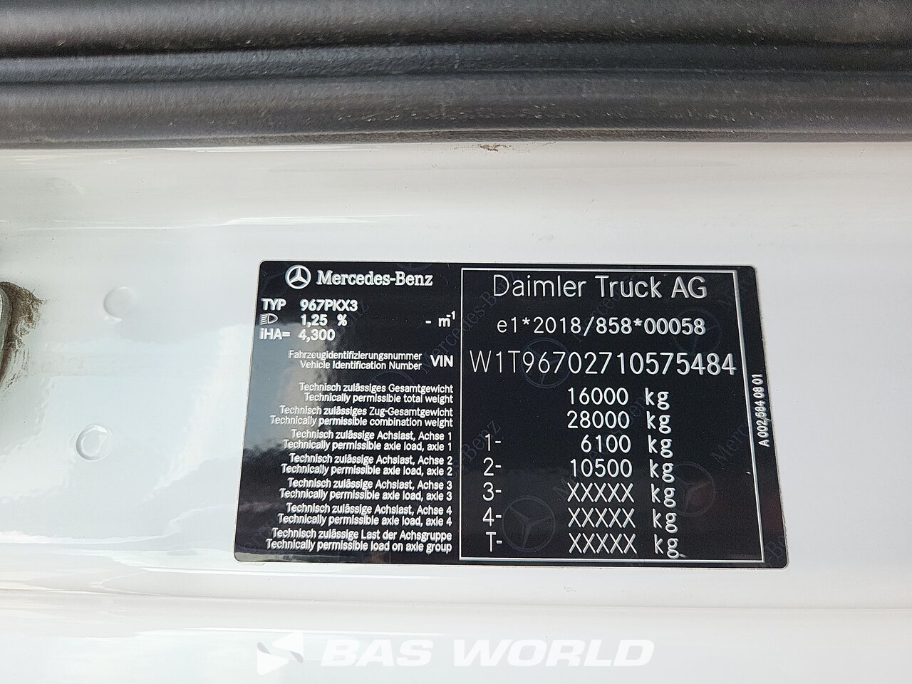 Other : Mercedes Atego 1527 Carroçarias furgão