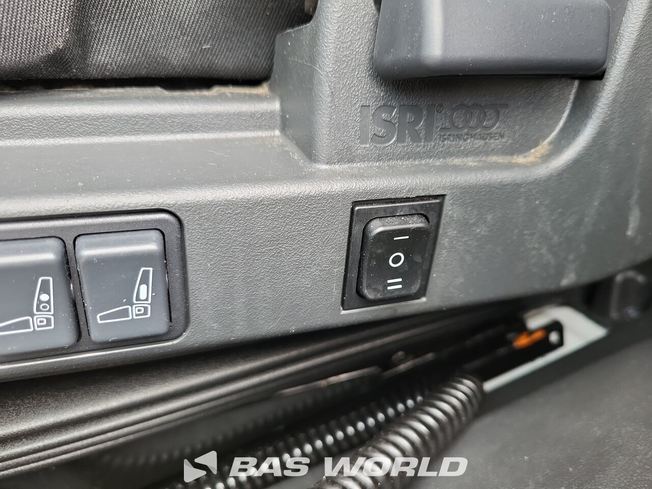 Other : Mercedes Atego 1527 Carroçarias furgão