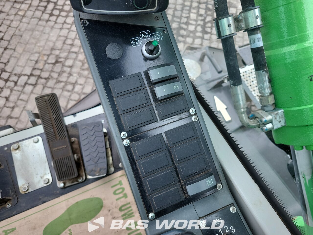 Other : Sennebogen 817 E Отговорник за отпадъците