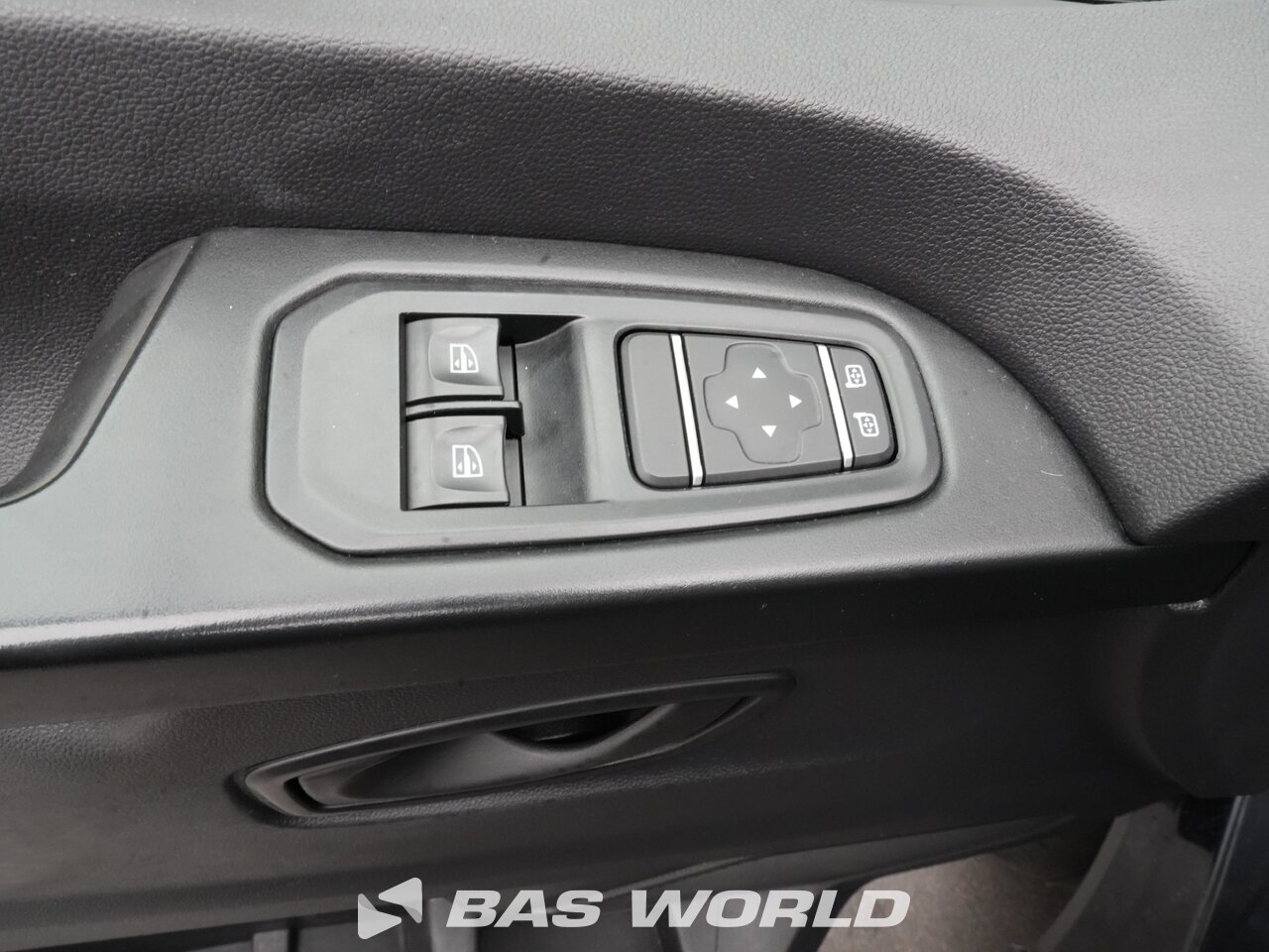 Other : Renault Trafic 130pk Suljettu pakettiauto