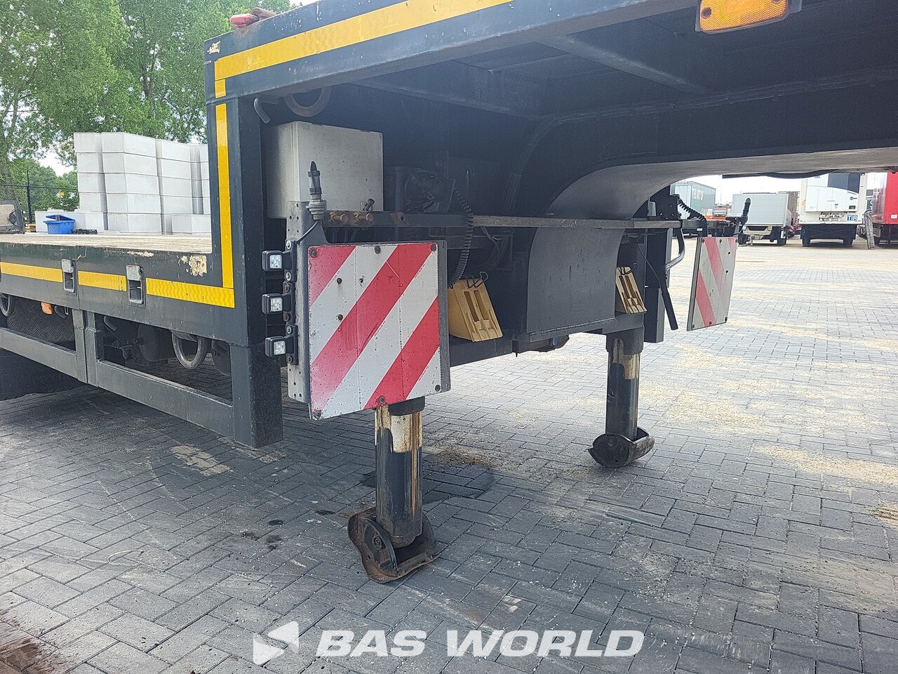 Other : Broshuis Semi-reboque porta máquinas