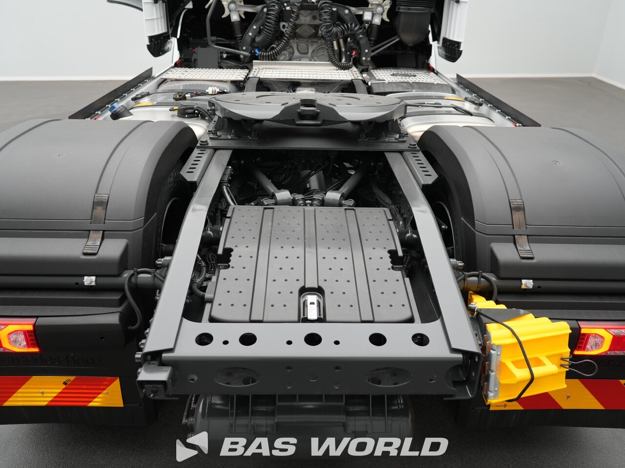 Other : Mercedes Actros L 1853 Тягач