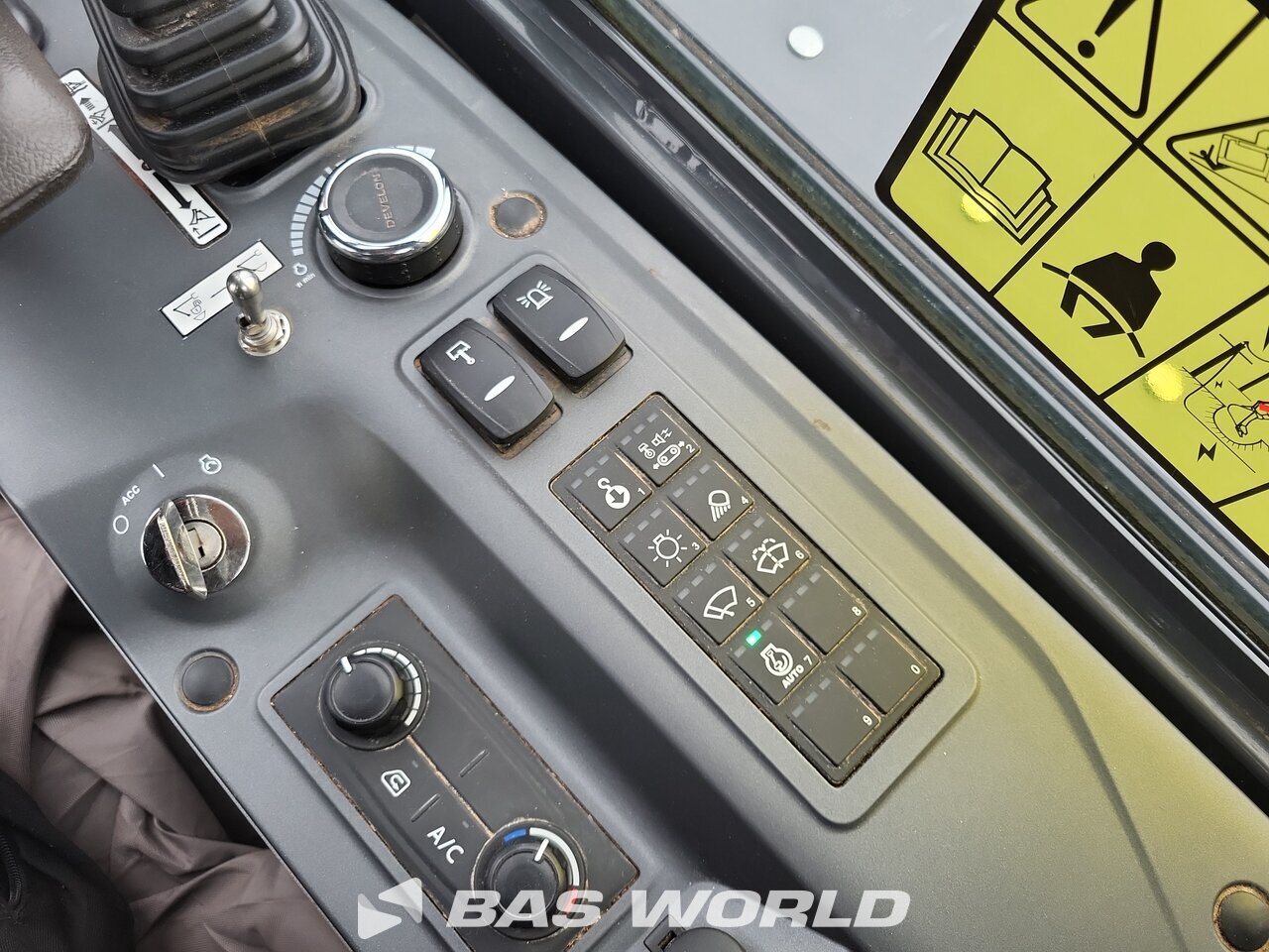 Other : Develon DX62 R-7 Mini bager <10t