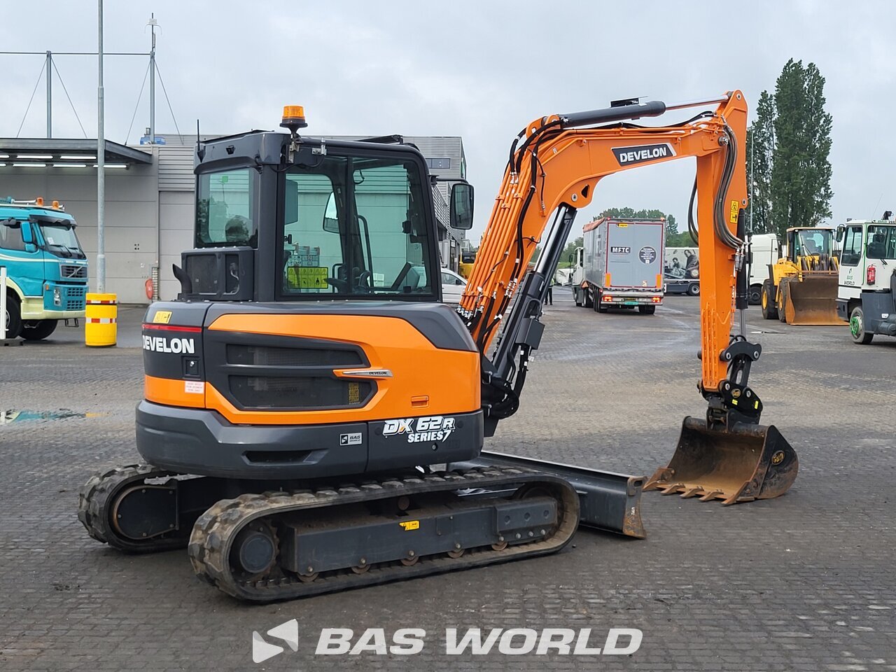 Other : Develon DX62 R-7 Mini bager <10t