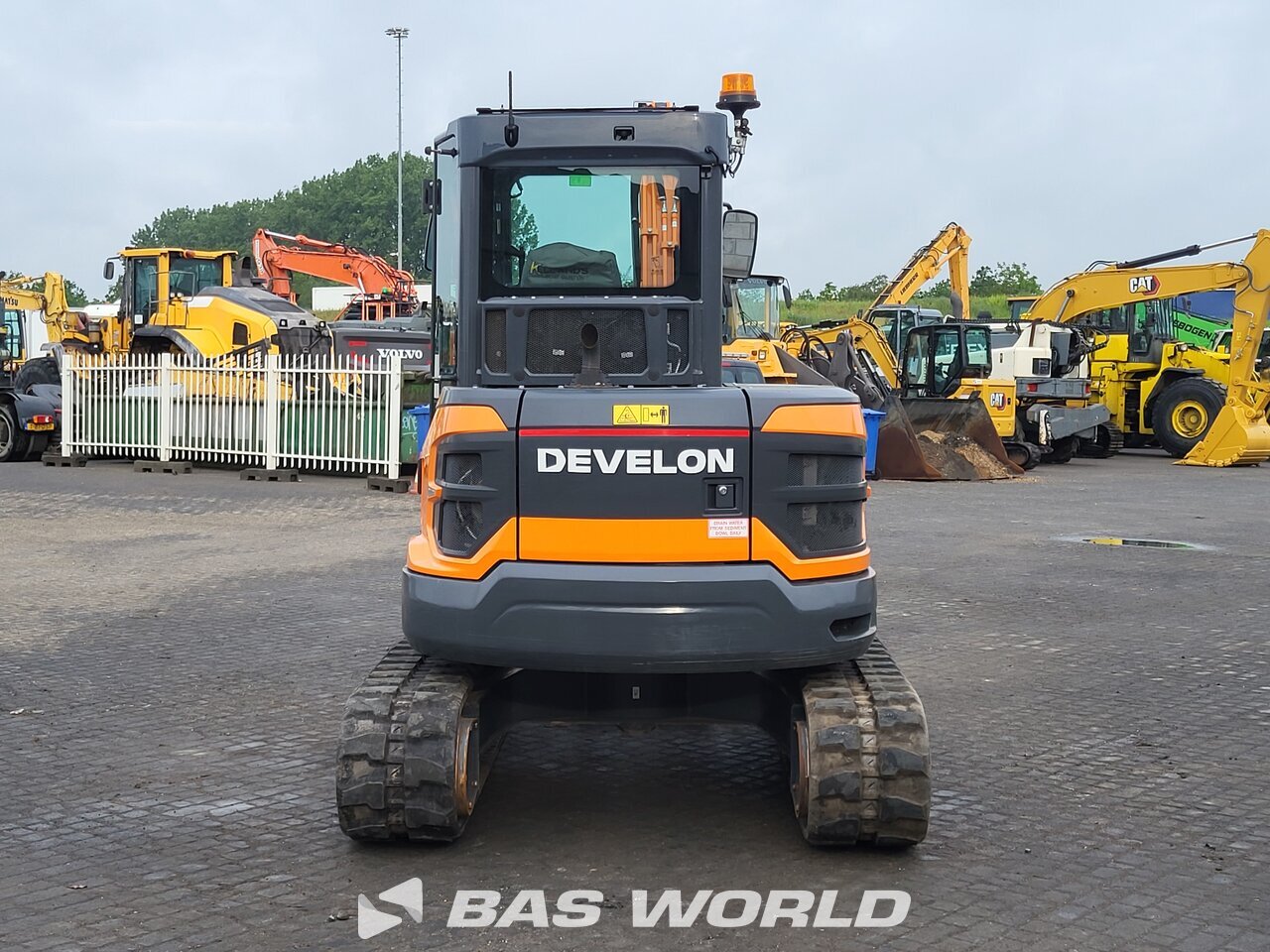 Other : Develon DX62 R-7 Mini bager <10t