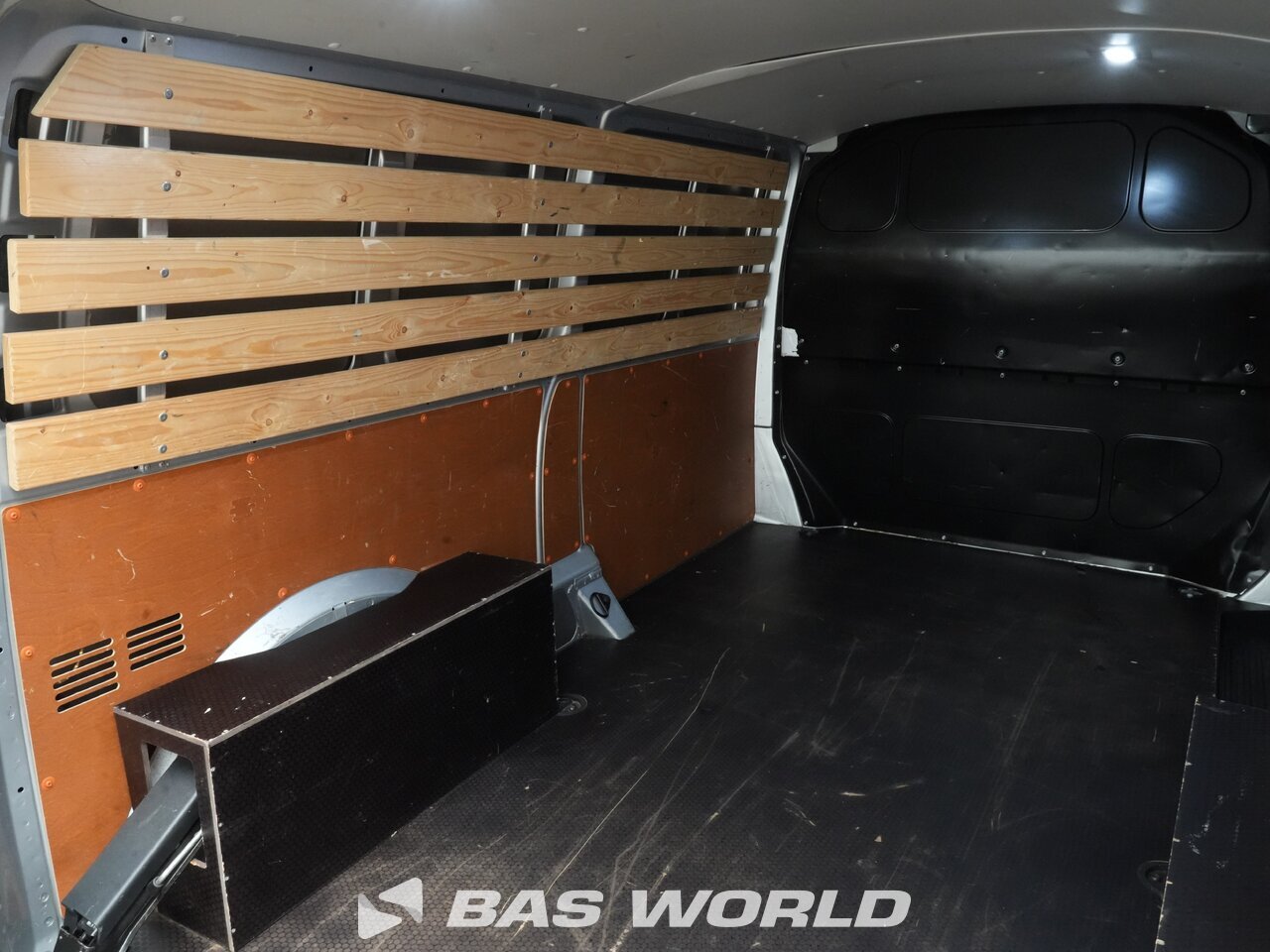Other : Volkswagen Transporter 110pk Duba închisă