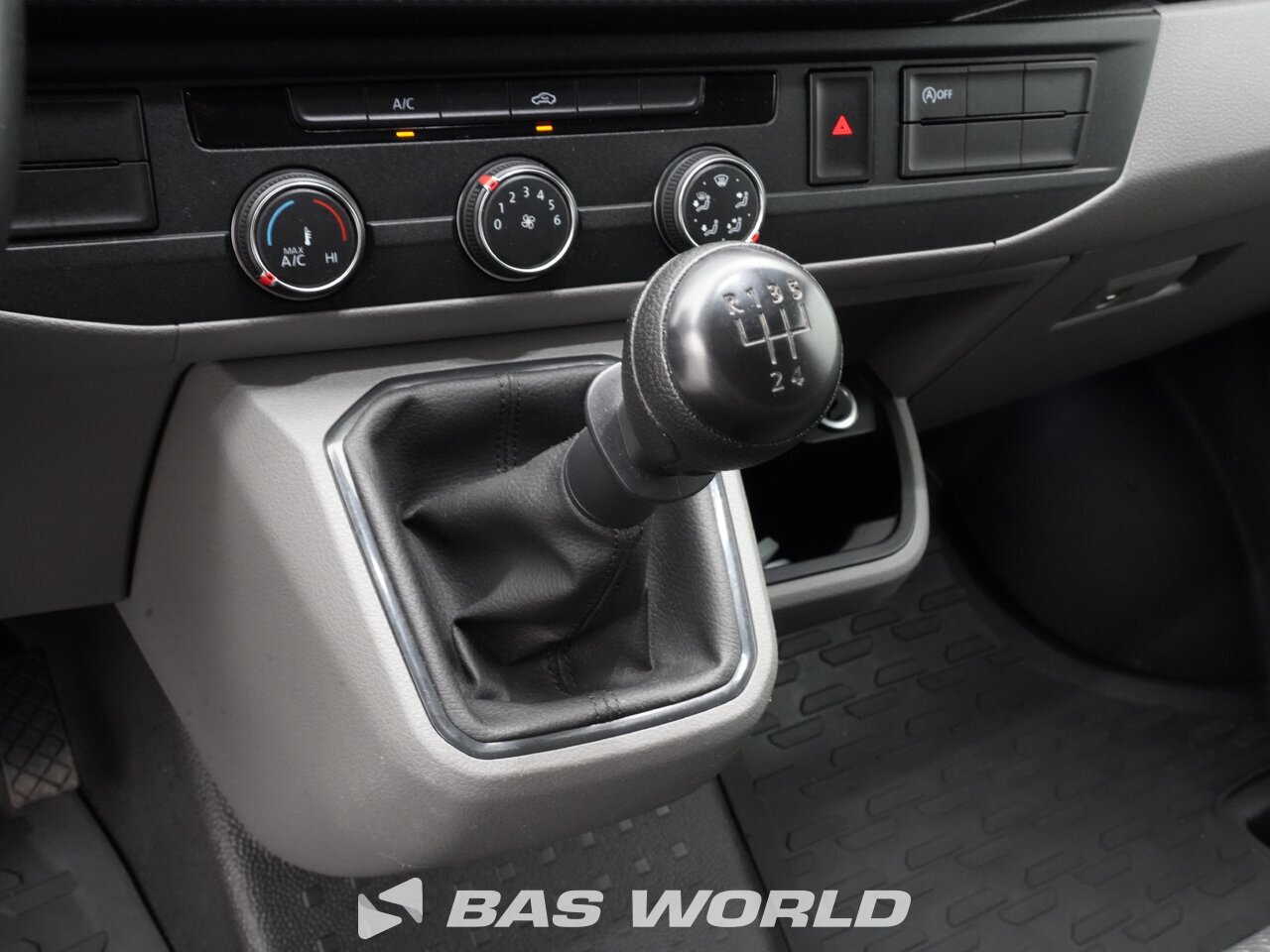 Other : Volkswagen Transporter 110pk Duba închisă