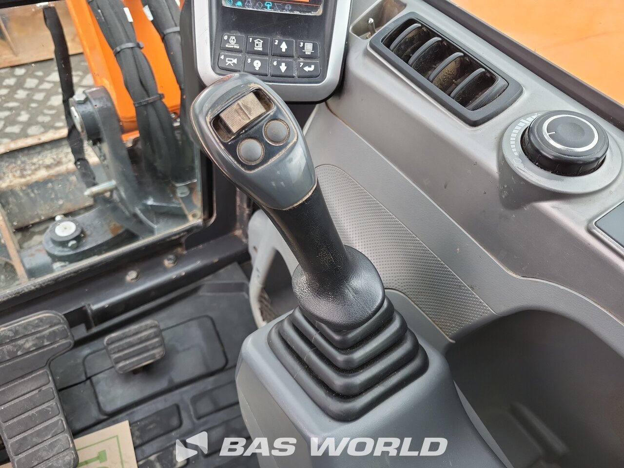 Other : Doosan DX63-3 Mini bager <10t