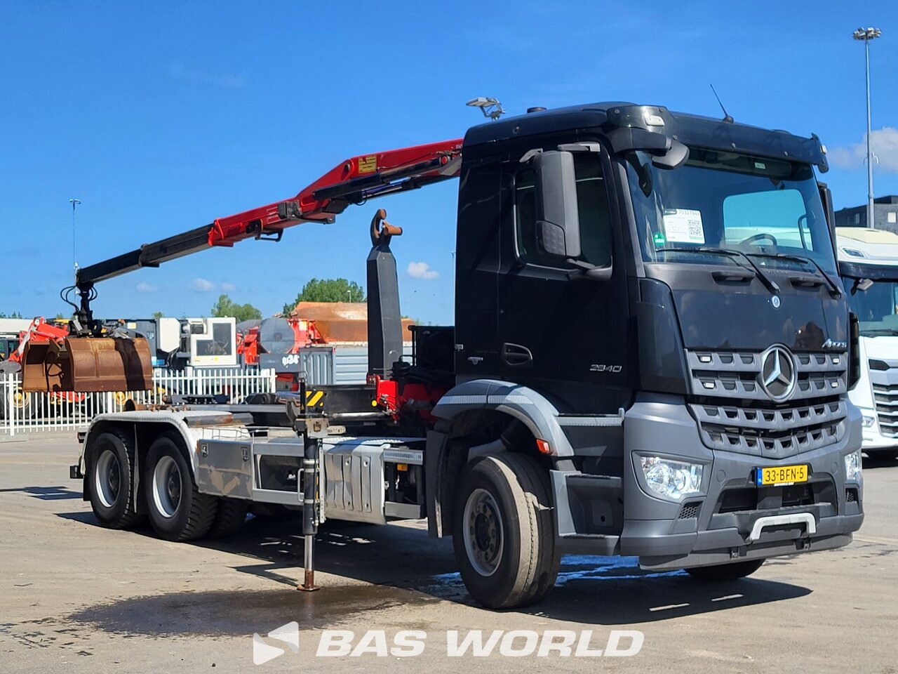 Other : Mercedes Arocs 2840 Камиони с кран с кука