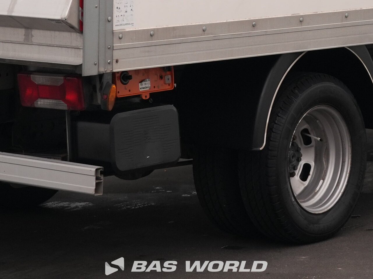 Other : Iveco Daily 35C14 Containere pentru
