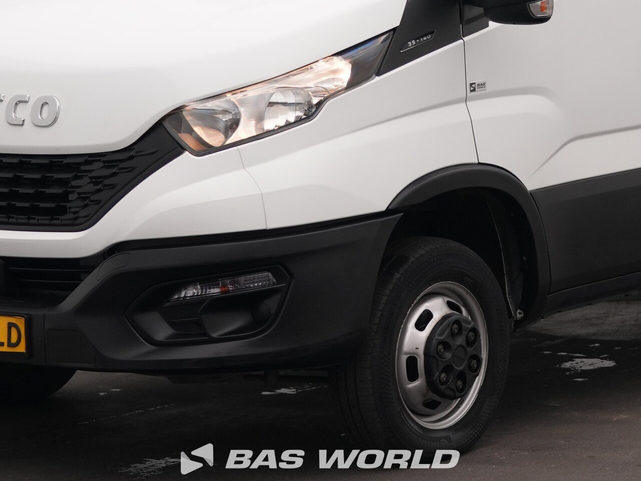 Other : Iveco Daily 35C14 Containere pentru