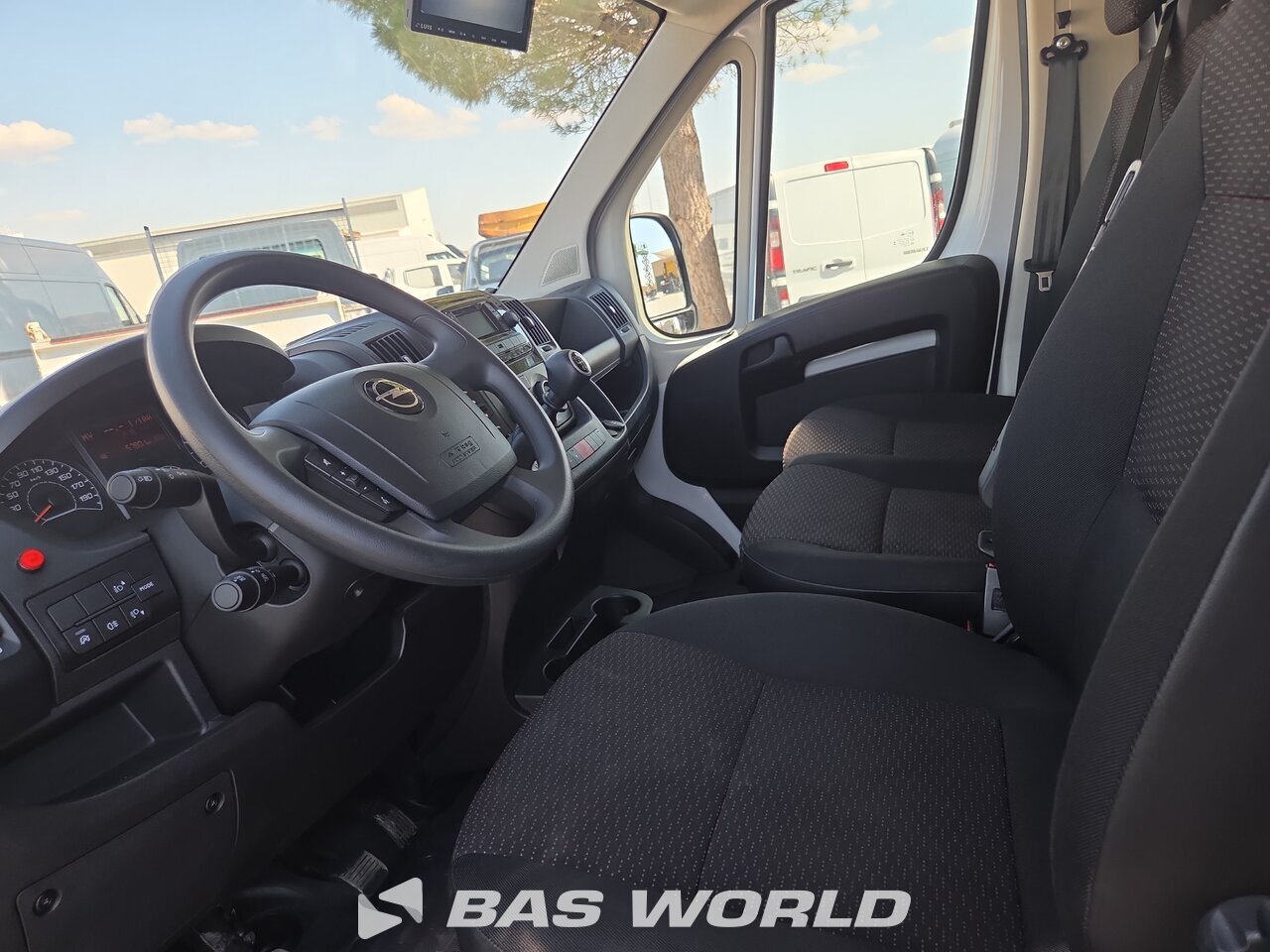 Other : Opel Movano 140PK Nadwozia skrzyniowe