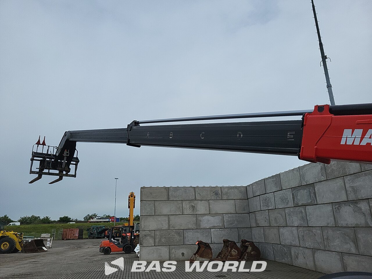 Other : Manitou MT1335 رافعة تلسكوبية