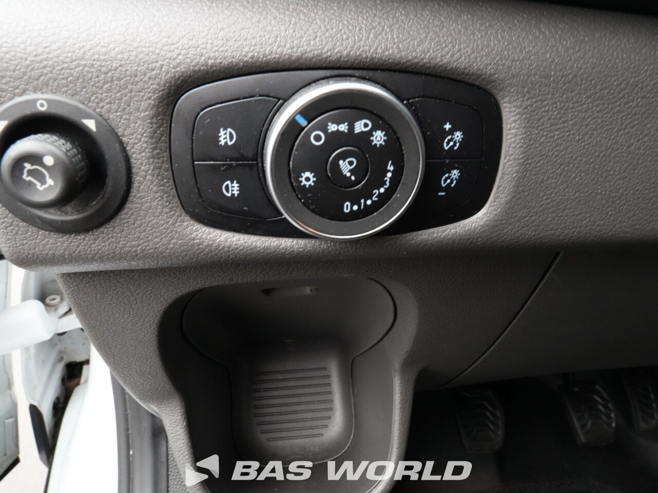 Other : Ford Transit 130pk Umpikorit rungot