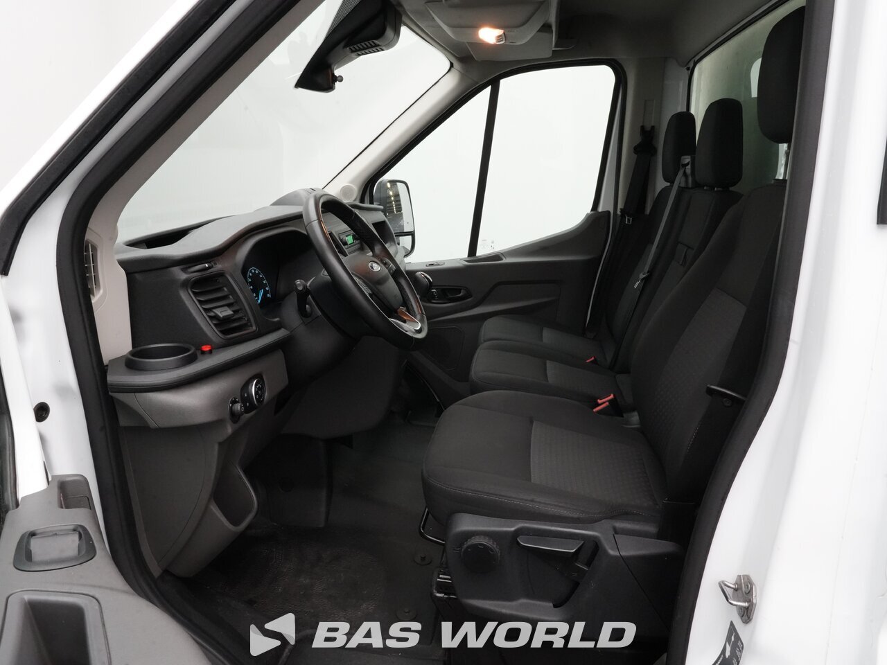 Other : Ford Transit 130pk Lastbiler med lukket kasse