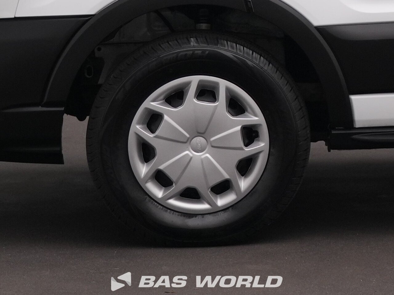 Other : Ford Transit 130pk Lastbiler med lukket kasse