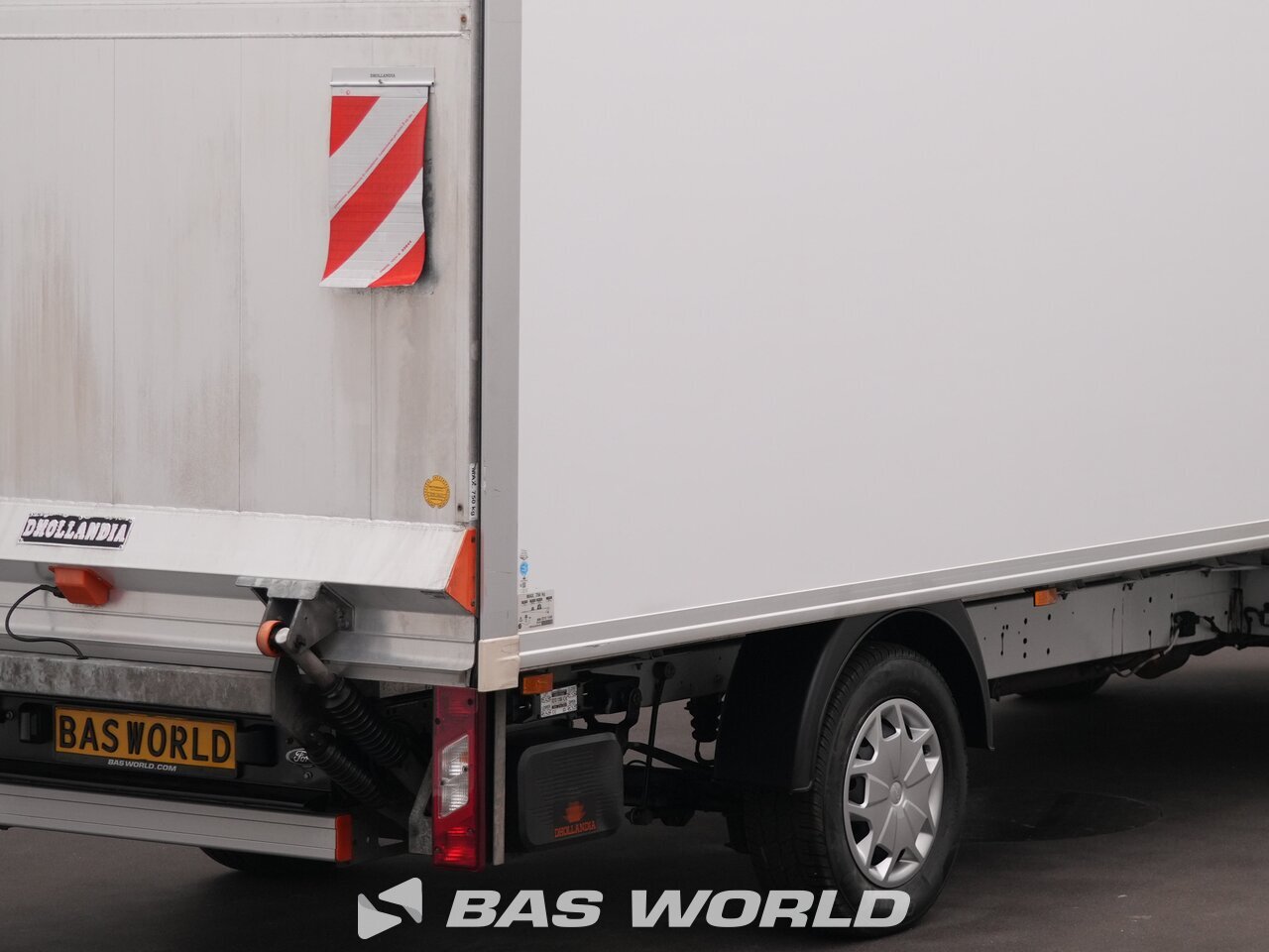 Other : Ford Transit 130pk Lastbiler med lukket kasse