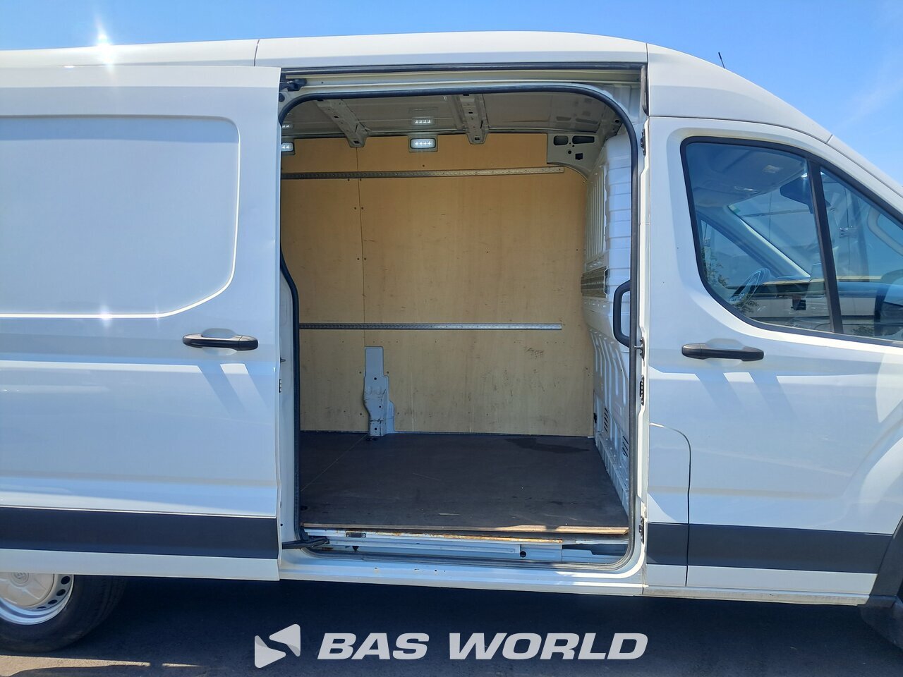 Other : Maxus Deliver 9 Furgão