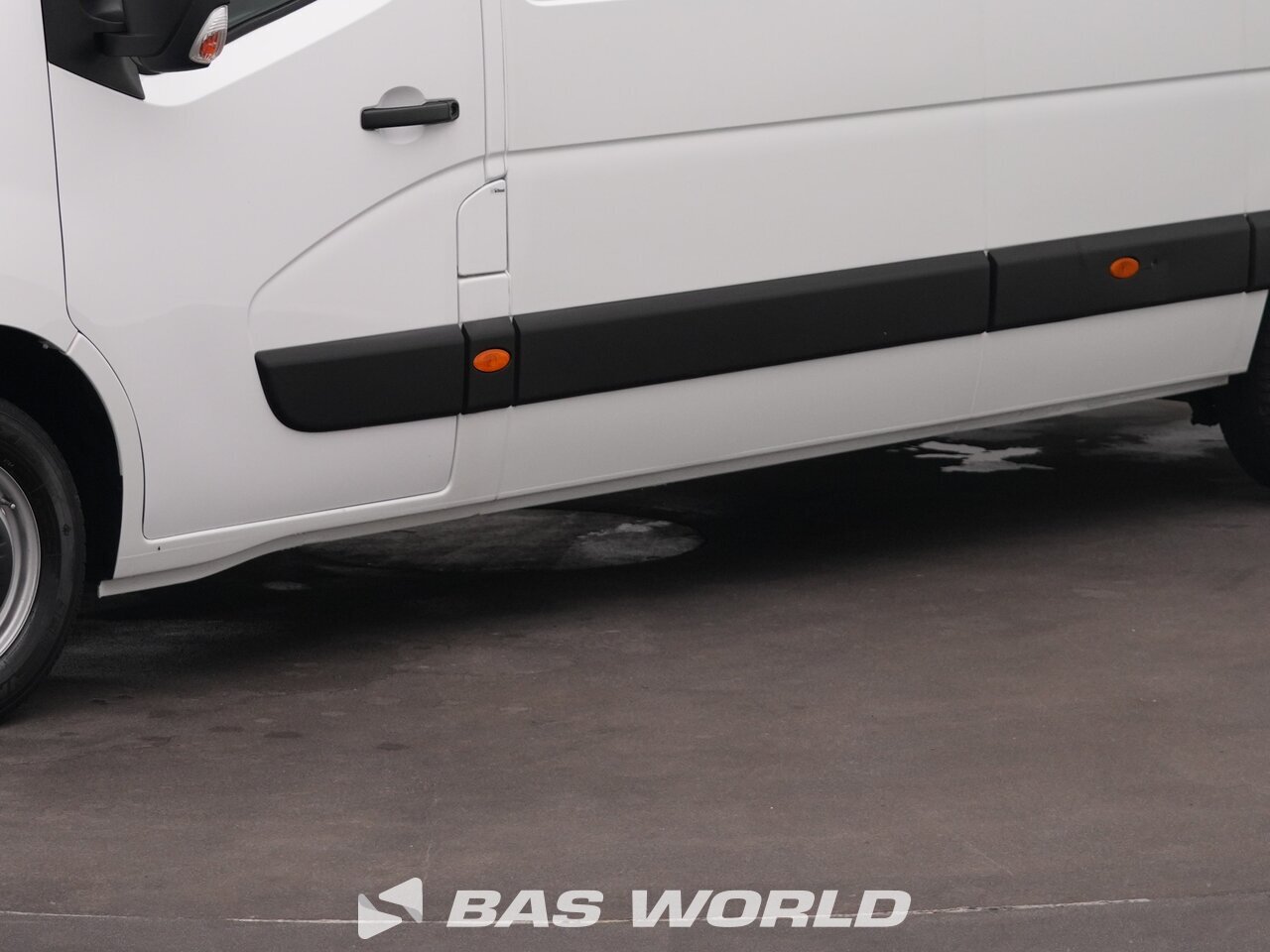 Other : Renault Master 135PK Closed box van