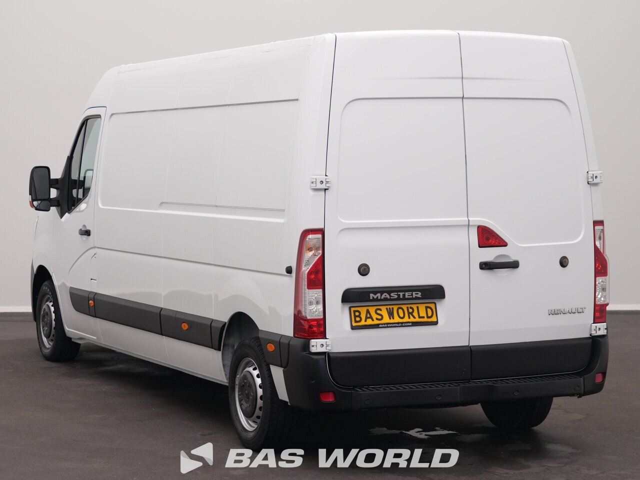 Other : Renault Master 135PK Closed box van
