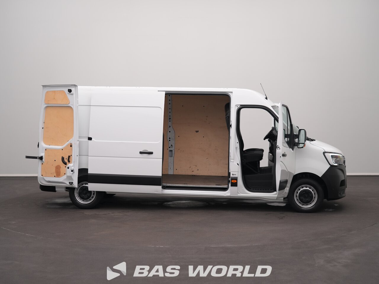 Other : Renault Master 135PK Closed box van
