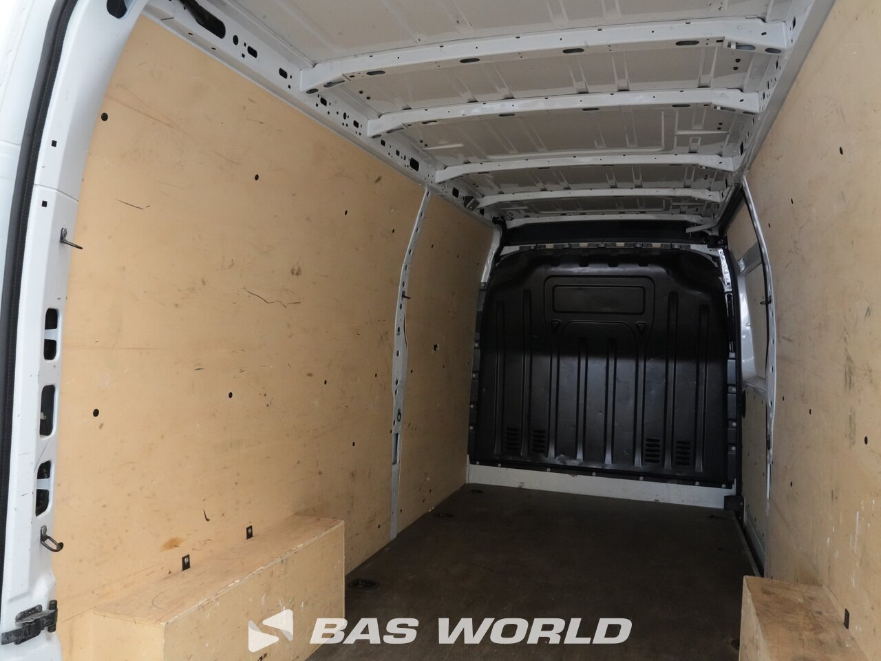 Other : Renault Master 135PK Closed box van