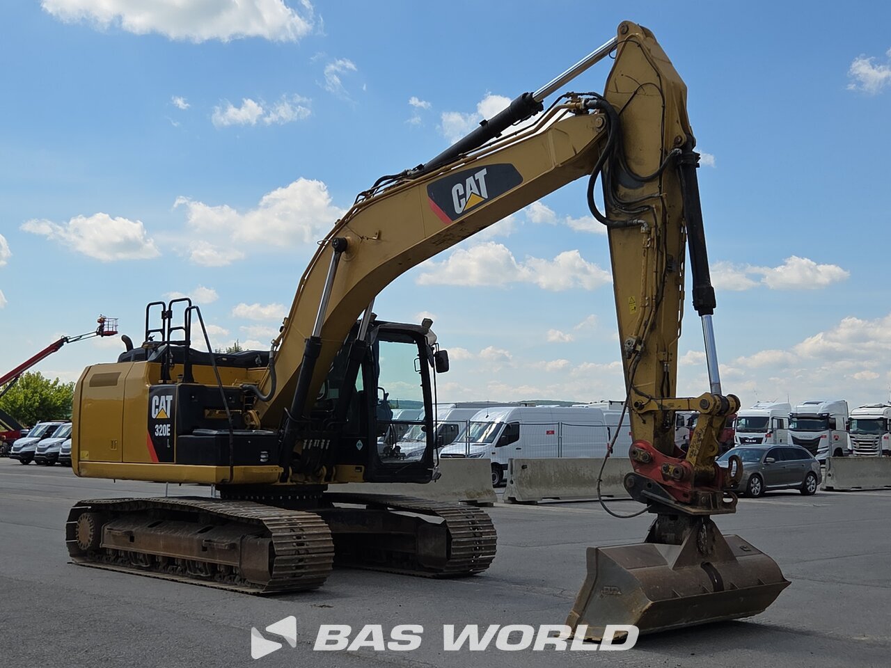 Other : Caterpillar 320 E L حفارة مجنزرة