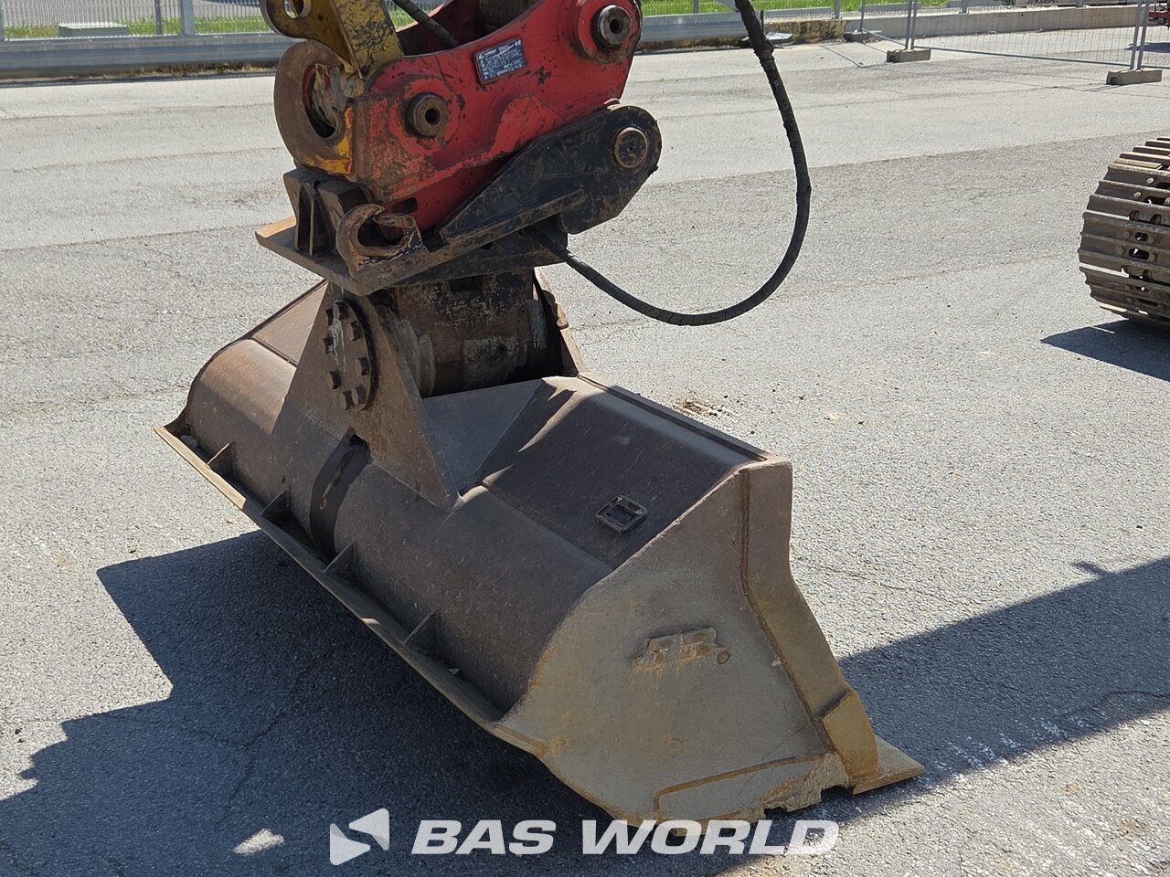 Other : Caterpillar 320 E L حفارة مجنزرة