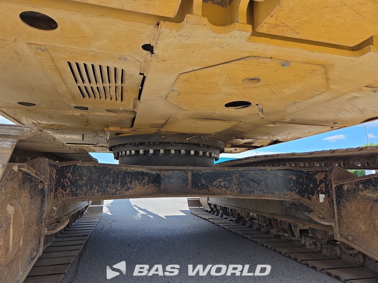 Other : Caterpillar 320 E L حفارة مجنزرة