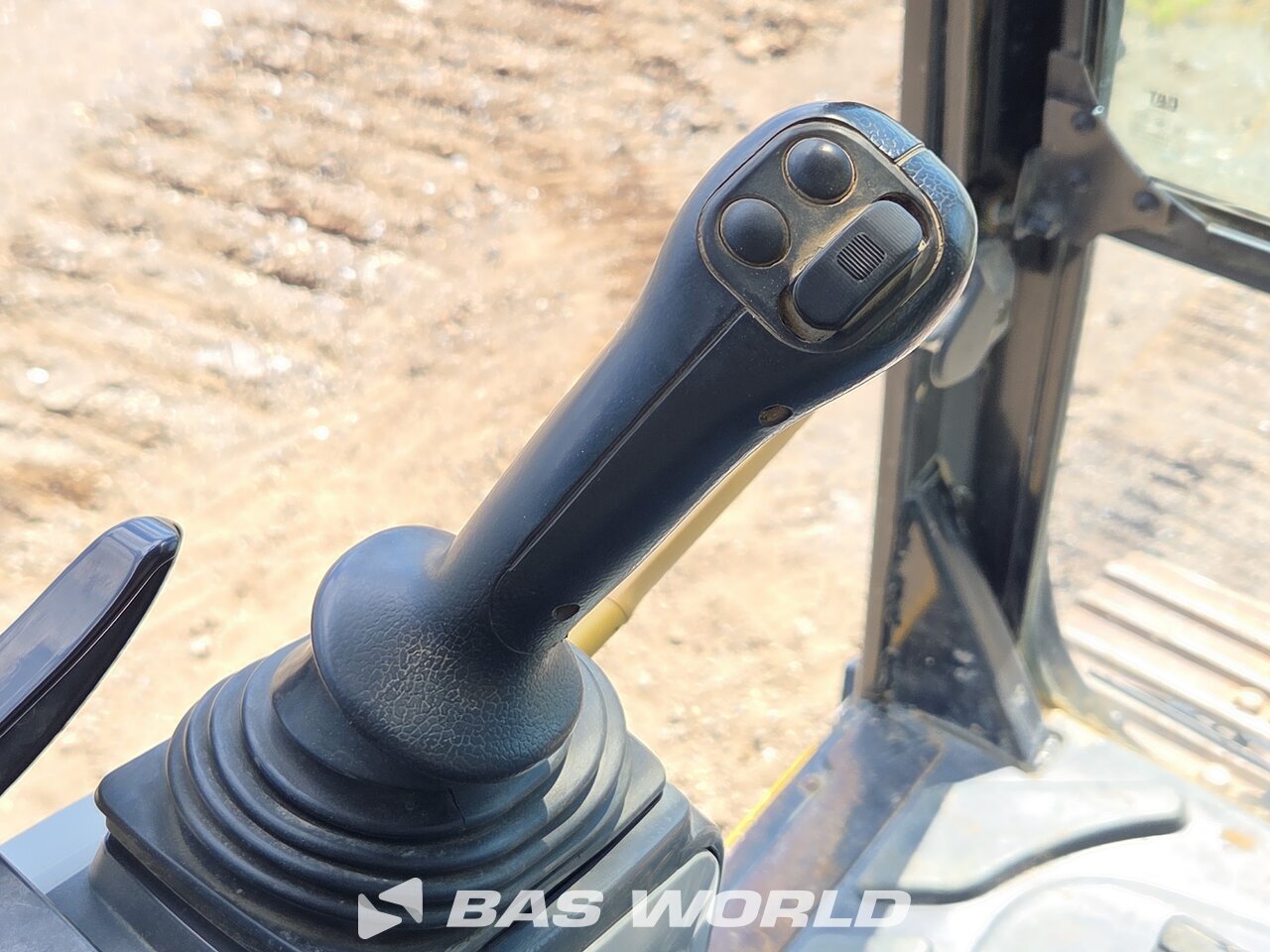 Other : Caterpillar 320 E L حفارة مجنزرة