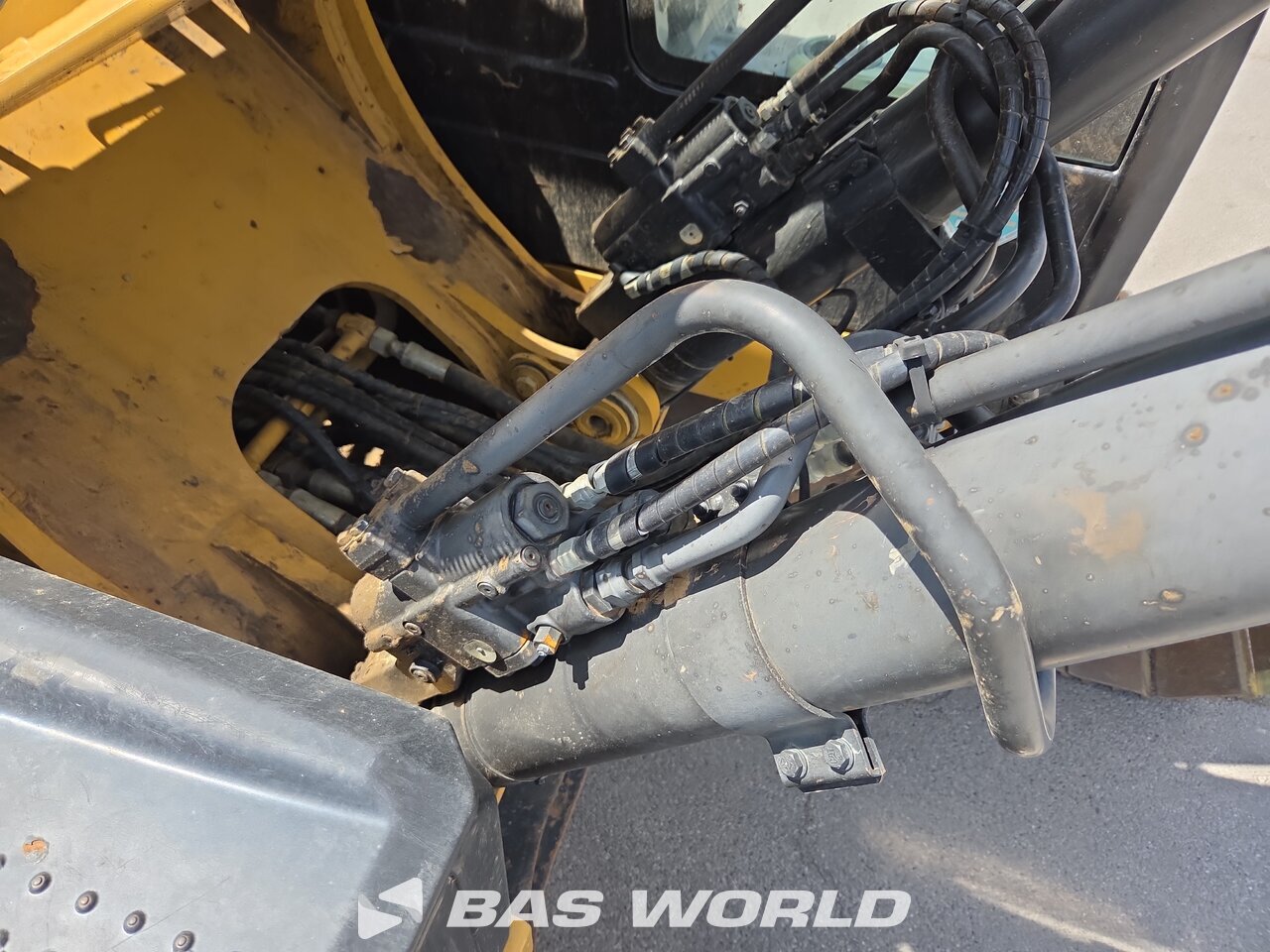Other : Caterpillar 320 E L حفارة مجنزرة