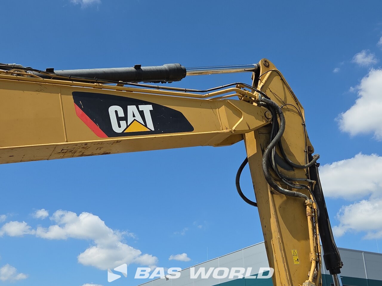 Other : Caterpillar 320 E L حفارة مجنزرة
