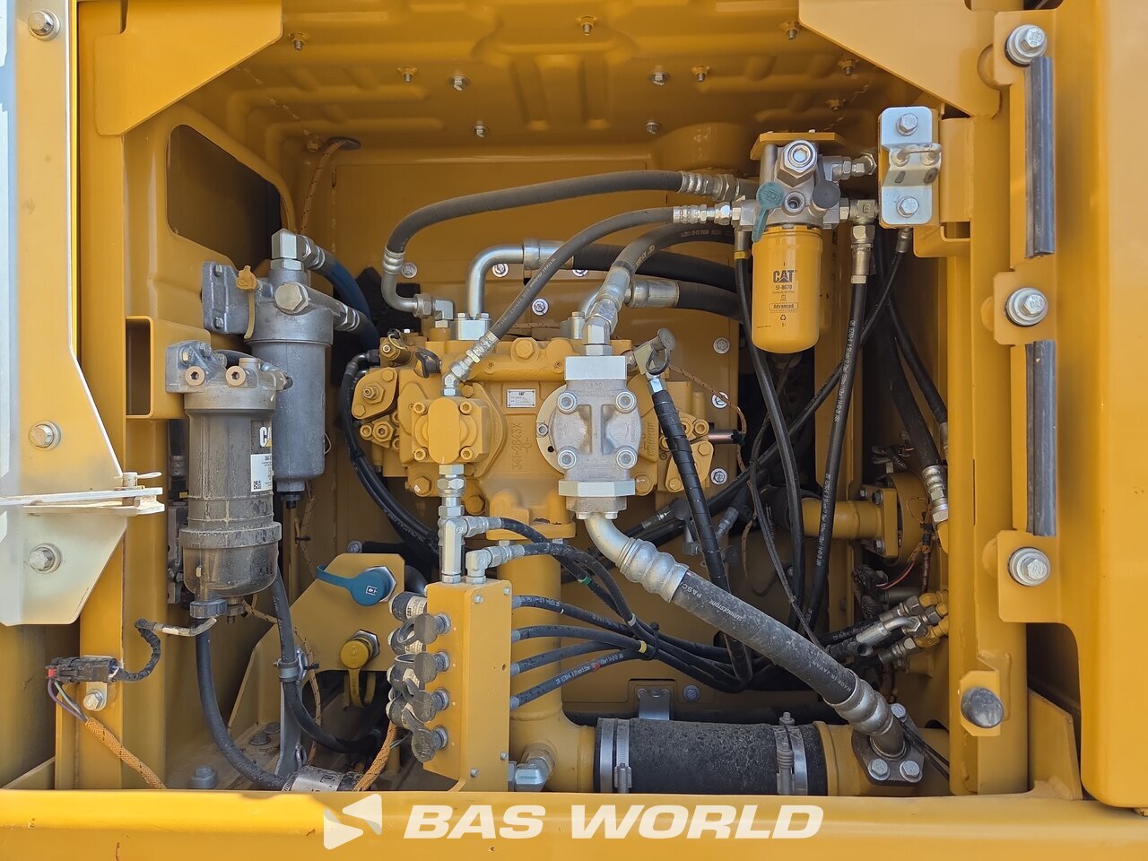 Other : Caterpillar 320 E L حفارة مجنزرة