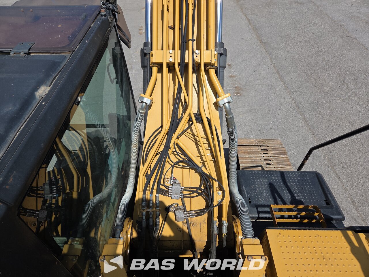 Other : Caterpillar 320 E L حفارة مجنزرة
