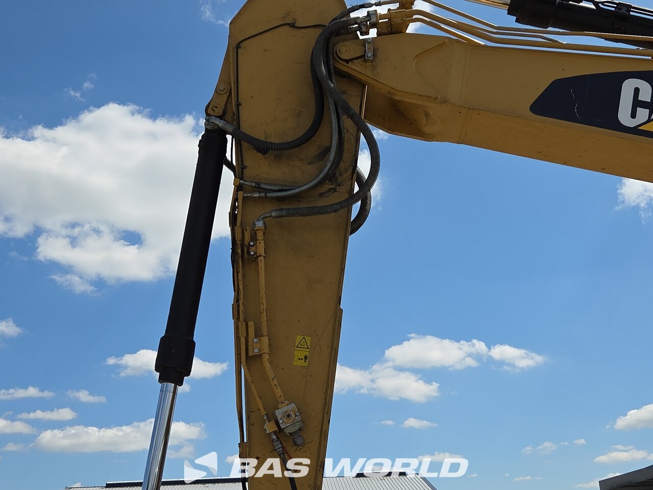 Other : Caterpillar 320 E L حفارة مجنزرة