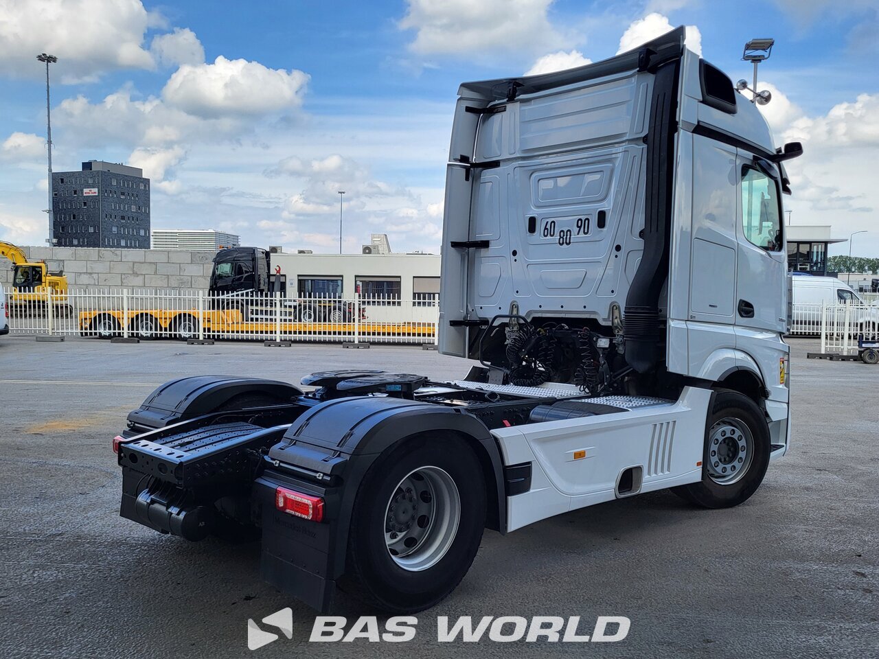Other : Mercedes Actros 1853 وحدات الجر