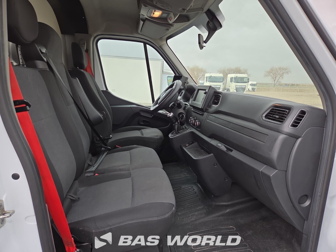 Other : Renault Master 145PK Box body
