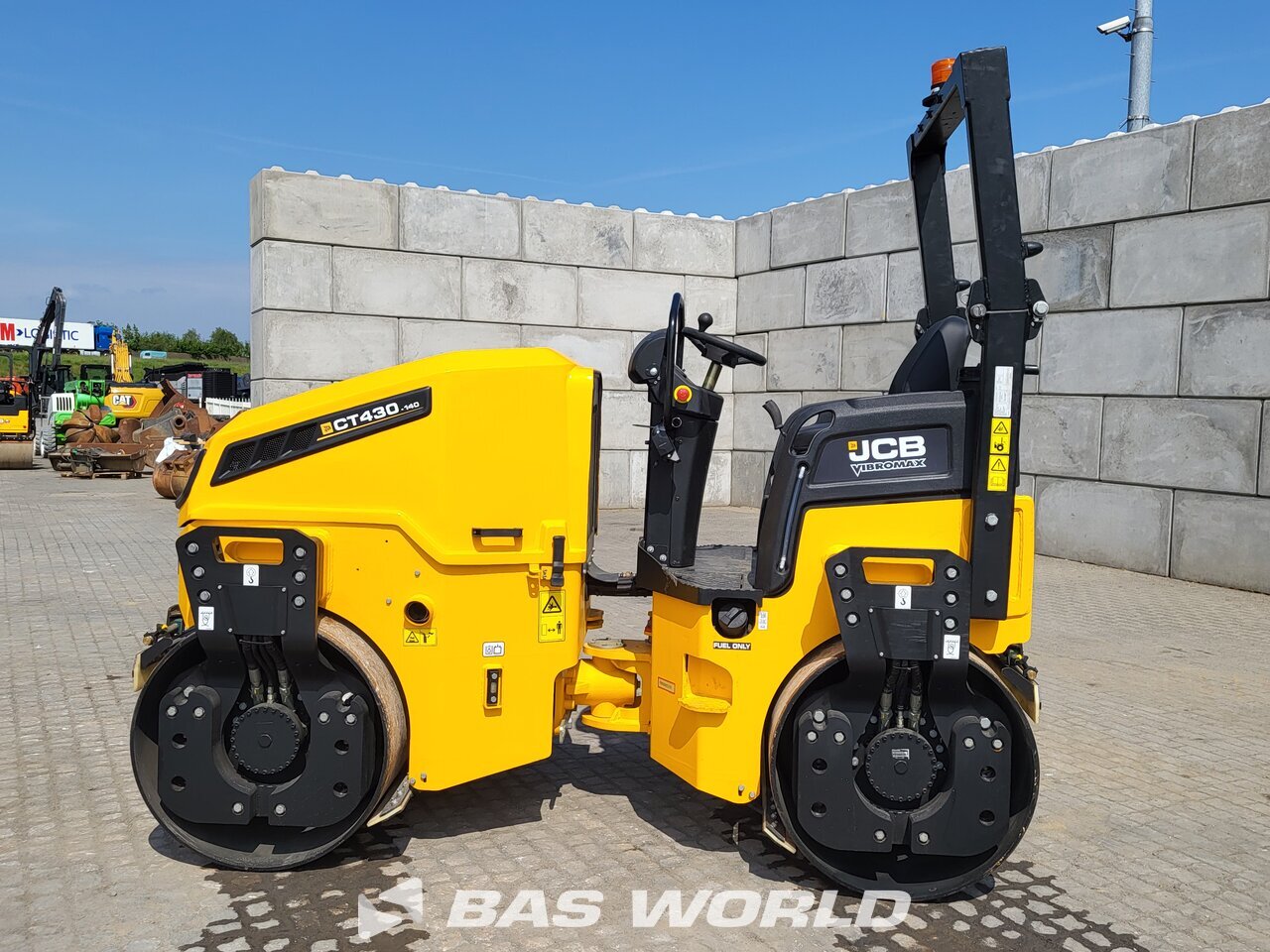 Other : JCB CT430-140 مدحلة ثنائية الاسطوانة