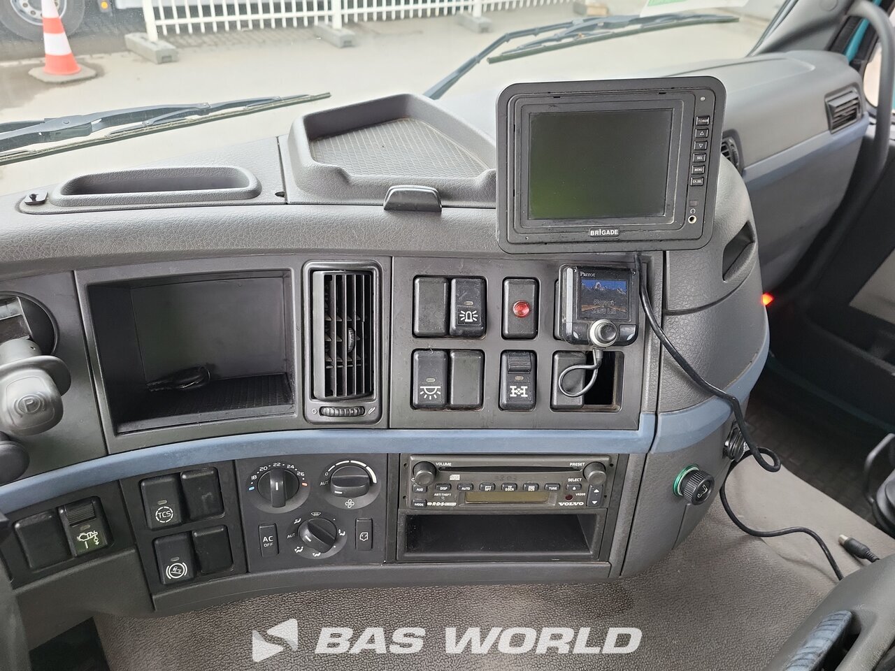 Other : Volvo FM 400 Avolavakuorma-auto