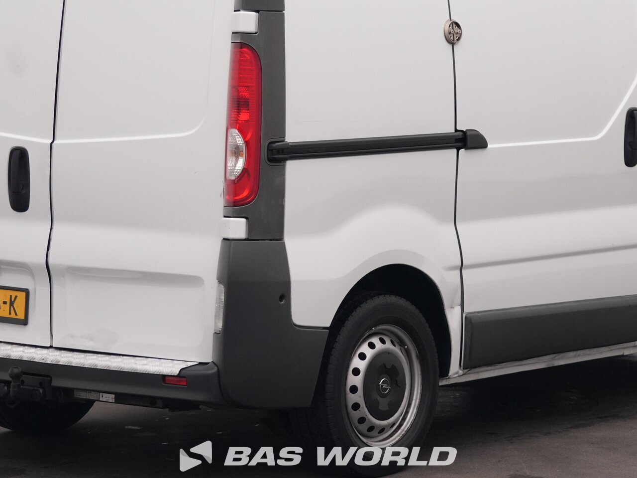 Other : Opel Vivaro 115PK شاحنة خفيفة بصندوق مغلق