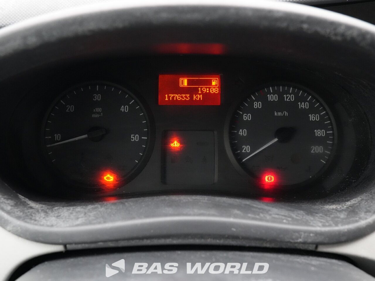 Other : Opel Vivaro 115PK شاحنة خفيفة بصندوق مغلق